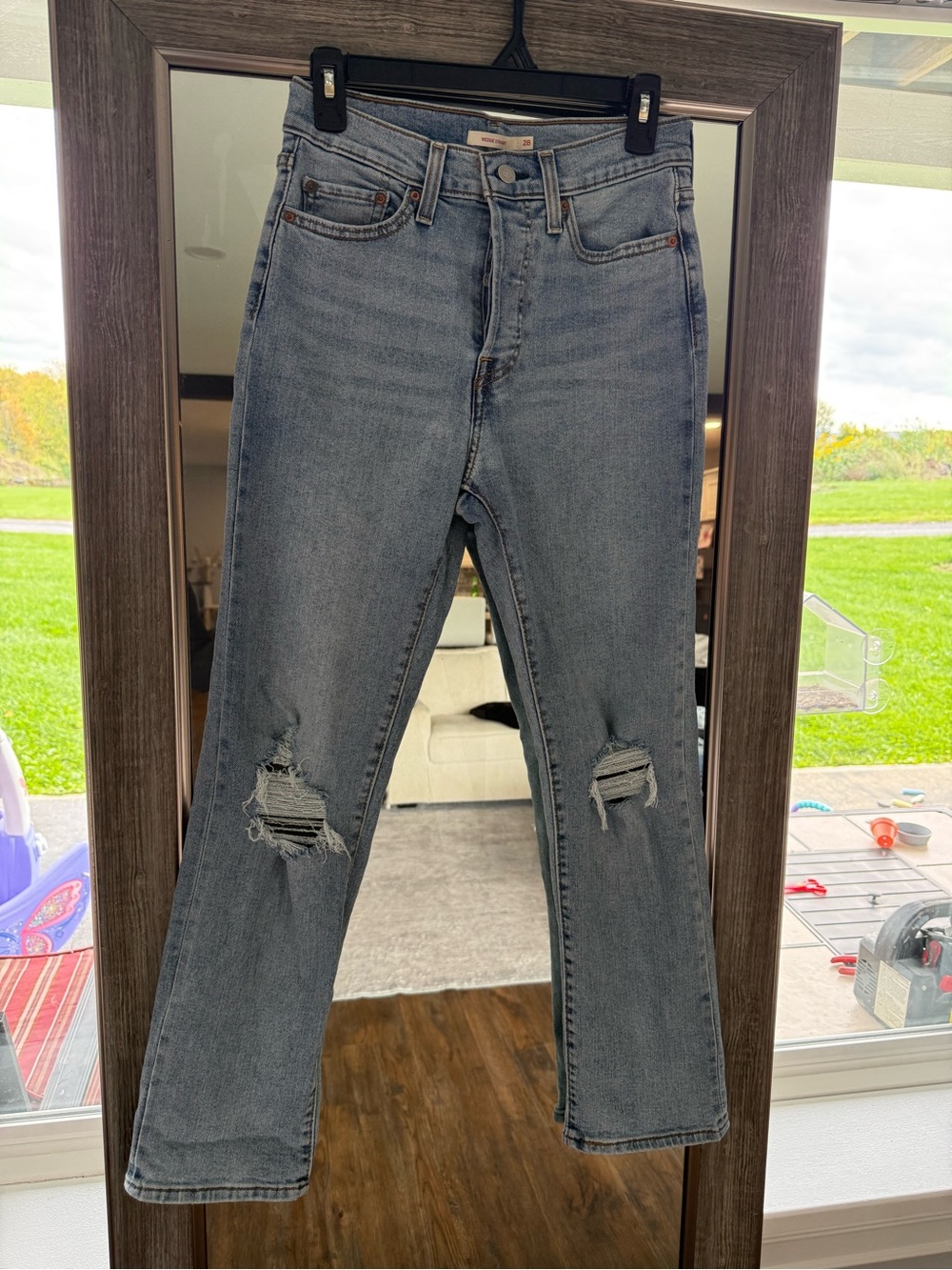 ✨ Levi’s Wedgie Straight Jeans ✨